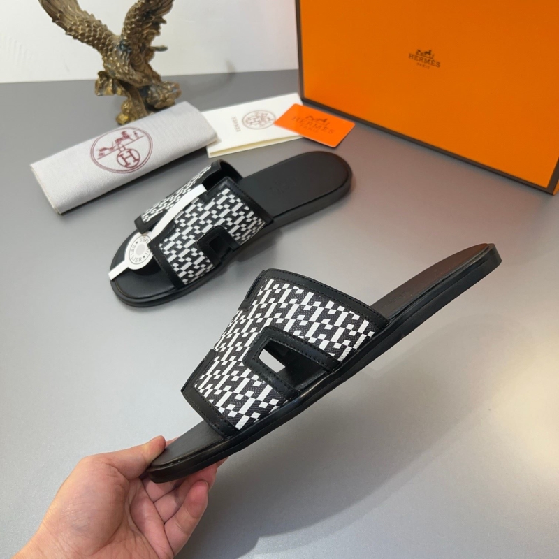 H**mes slippers